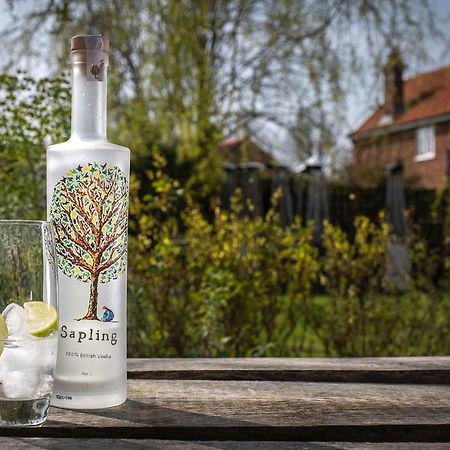 The Weeping Willow Bury St. Edmunds ภายนอก รูปภาพ